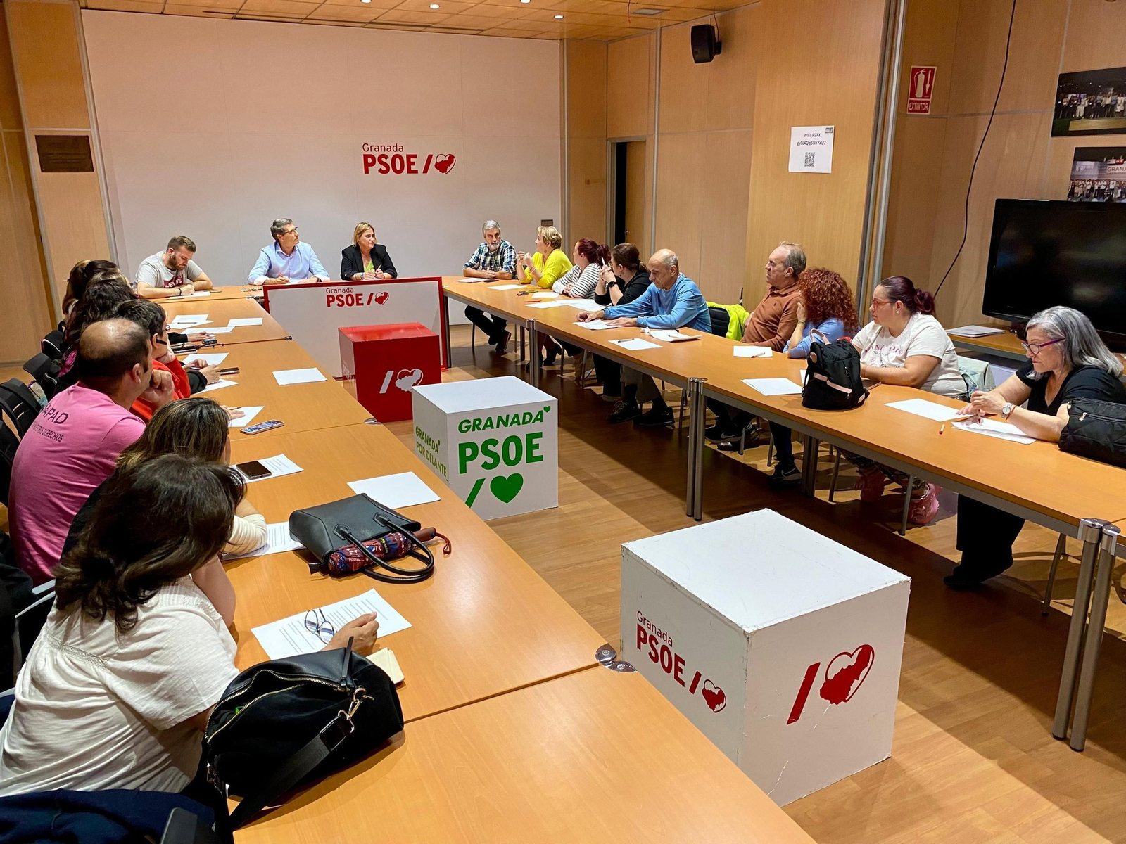 Imagen del encuentro entre el PSOE de Granada y el sector de la Dependencia en la provincia