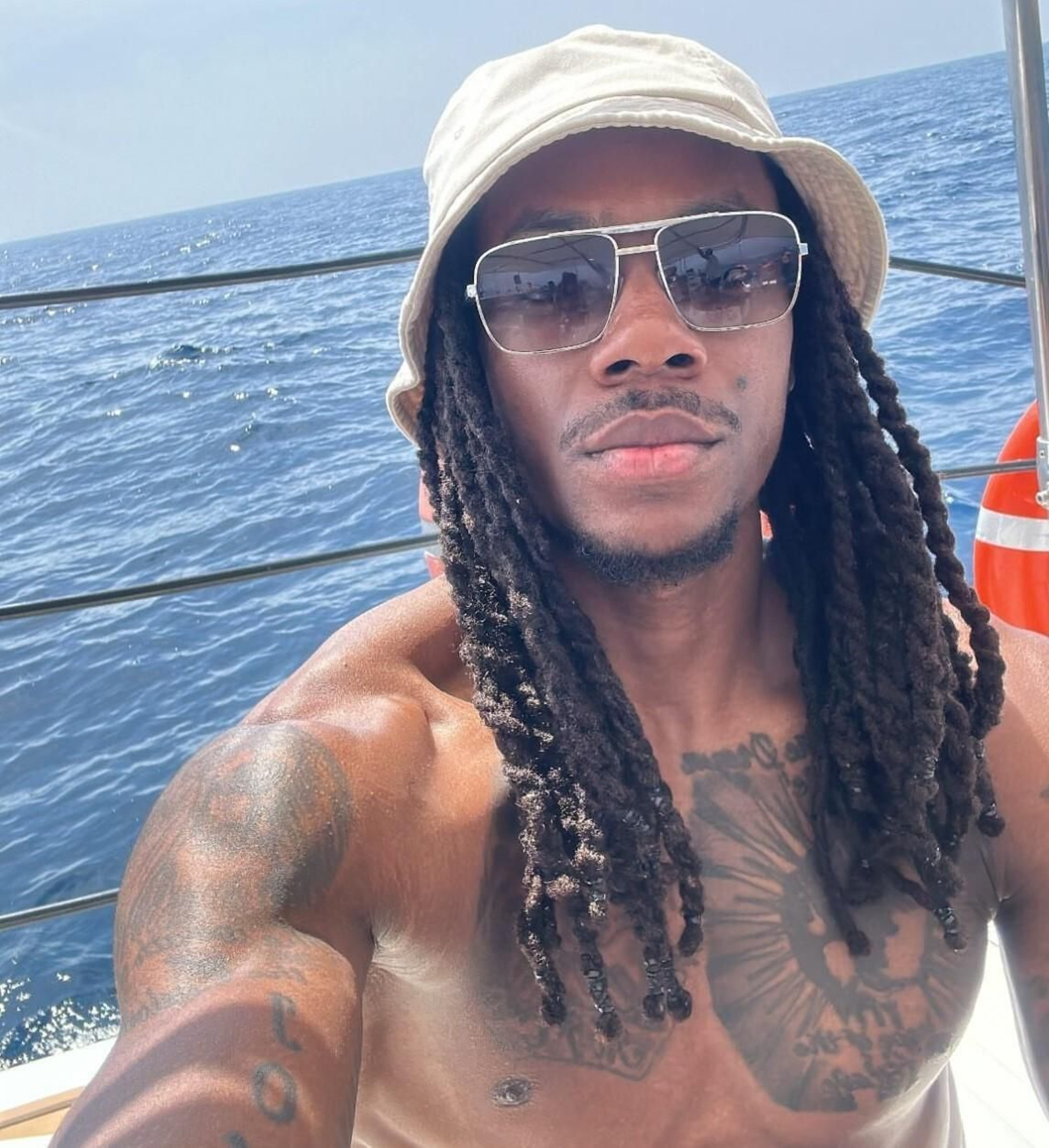 Kendrick Perry, en el barco.