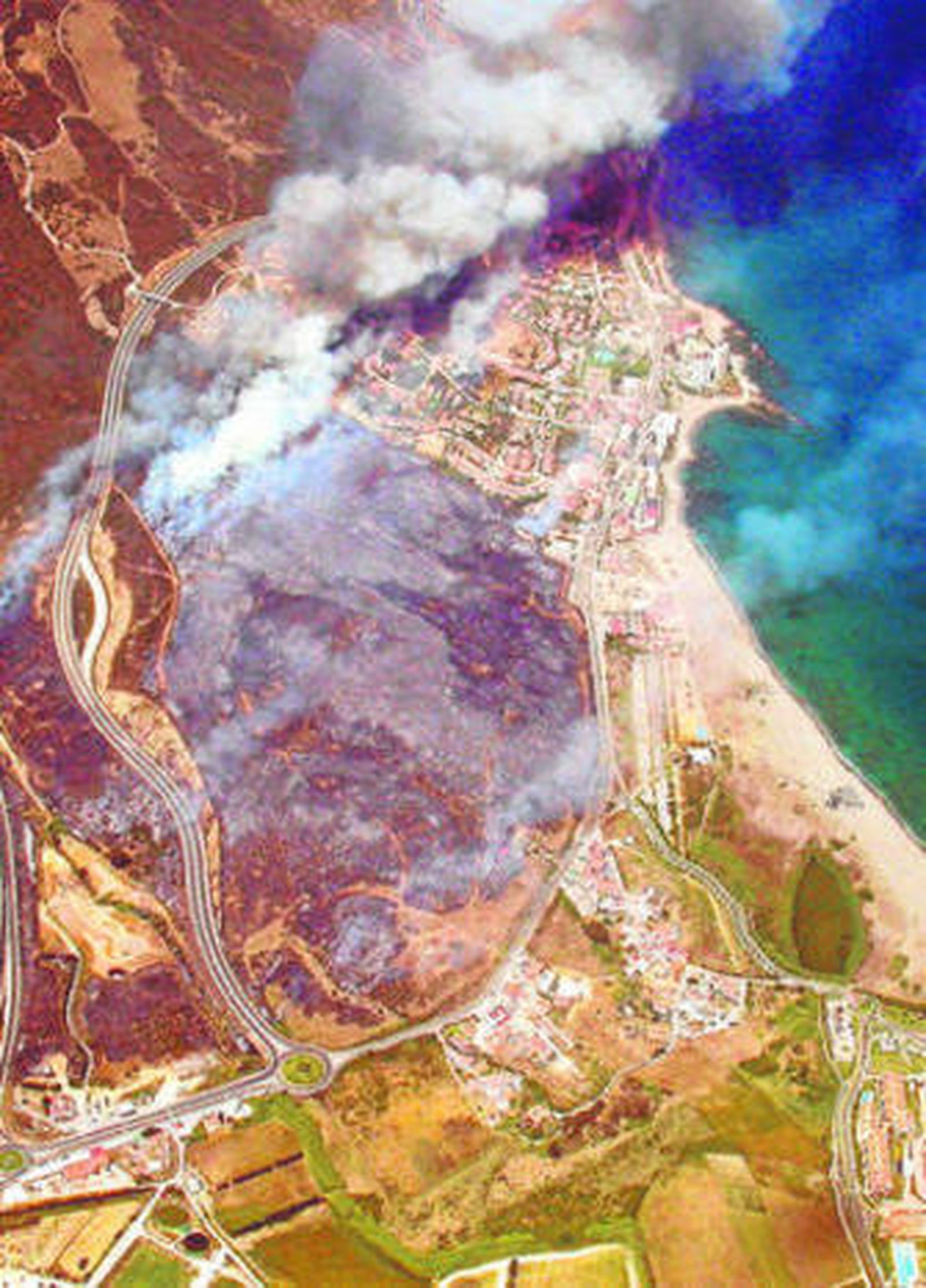 Imagen del incendio desde el avión de coordinación del Infoca, el pasado día 19.