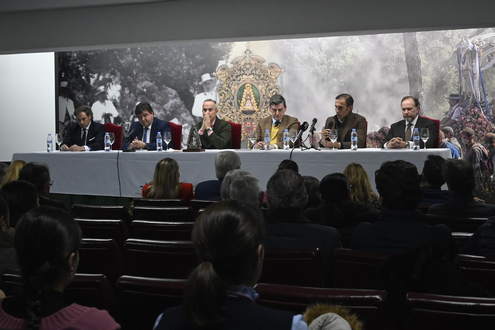 Presentación del Catálogo de la Exposición "Otorga lo Imposible" en imágenes
