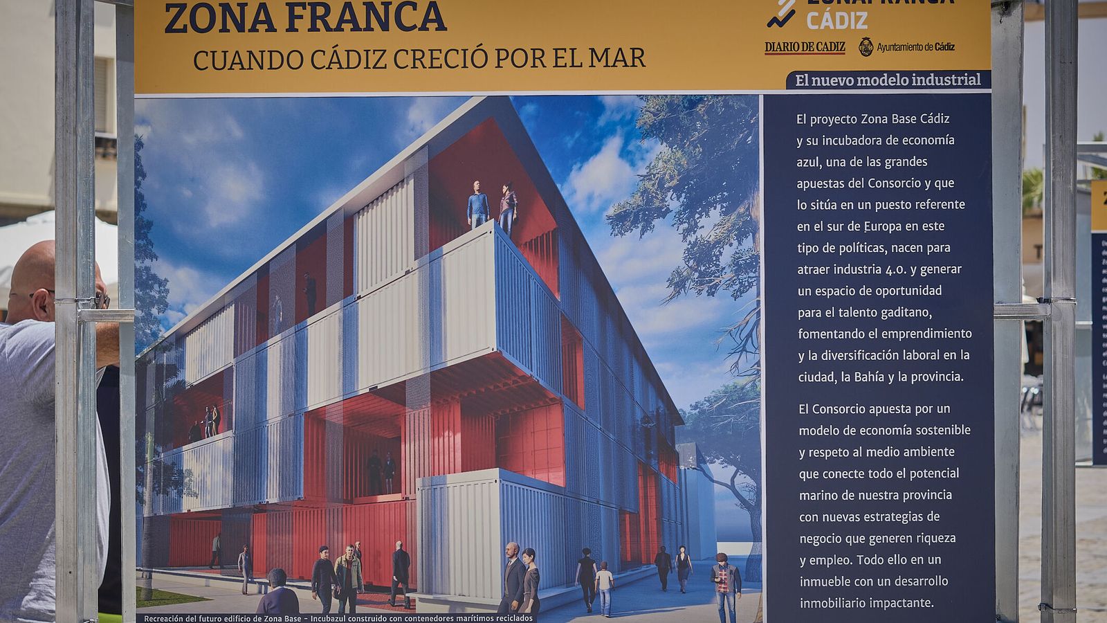 Exposición sobre el desarrollo del polígono exterior de la Zona Franca.