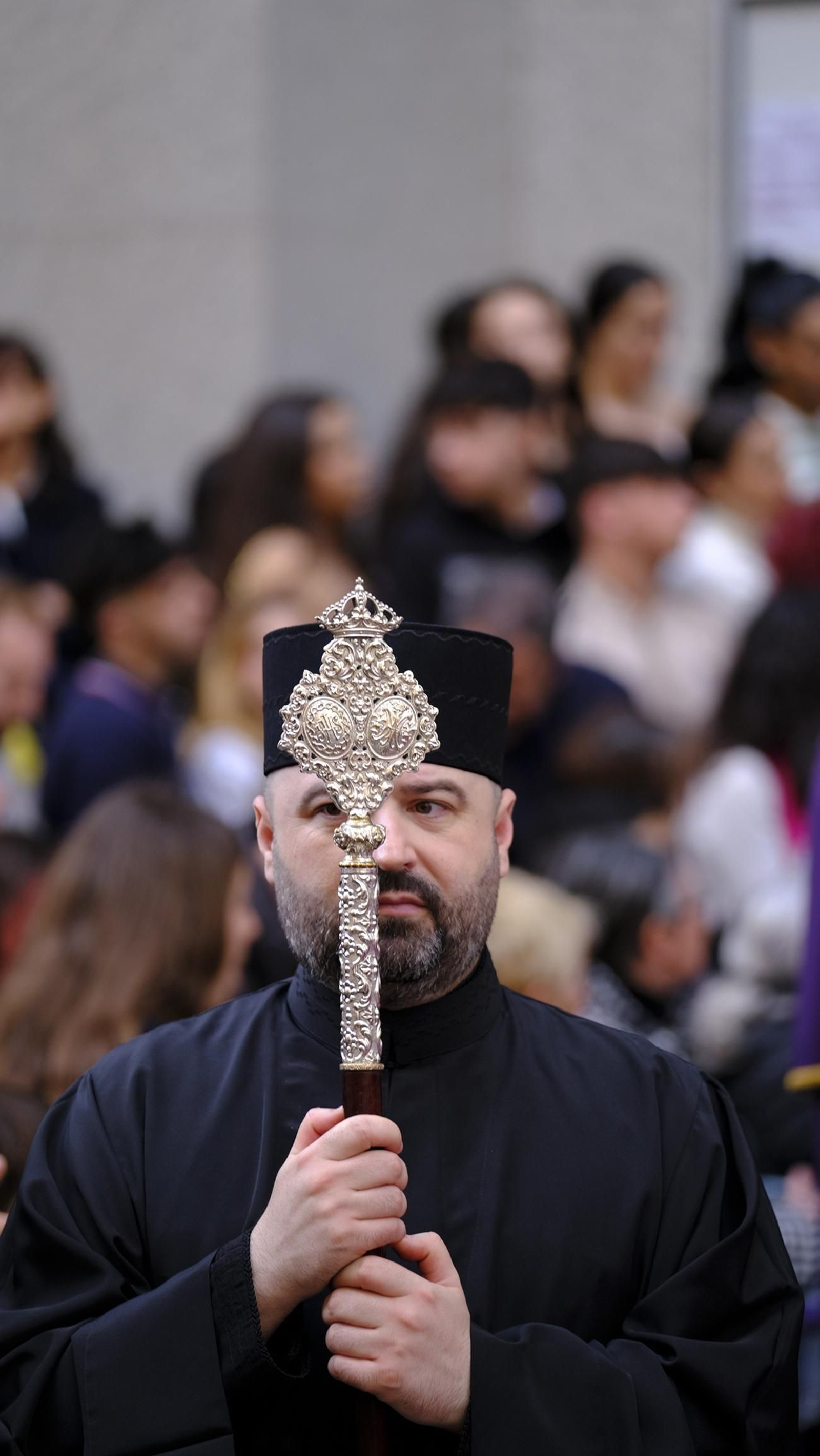 Pasión vuelve a su Iglesia de Santa Teresa azotada por la lluvia