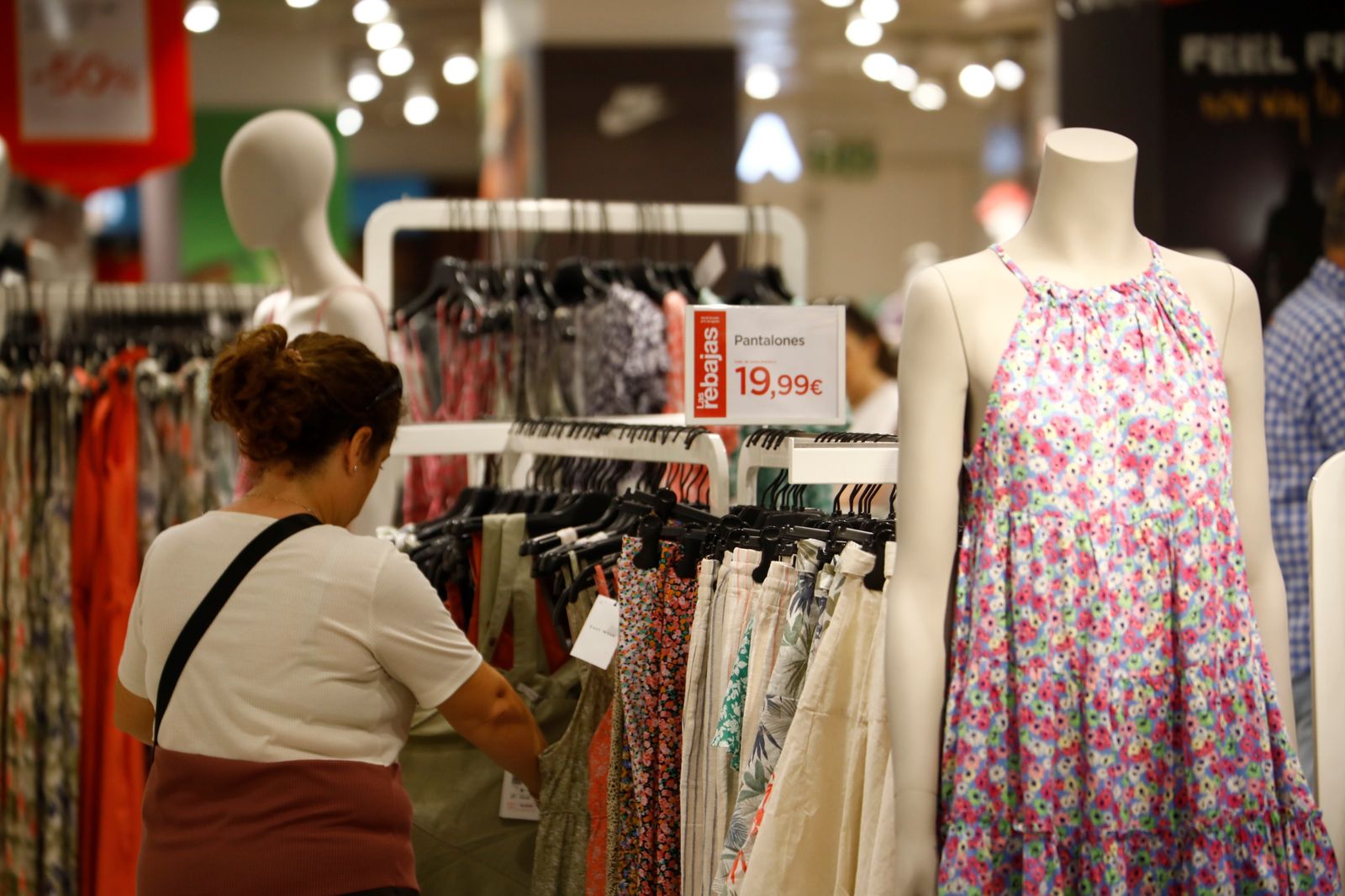 Arrancan las rebajas de verano en Córdoba, en imágenes