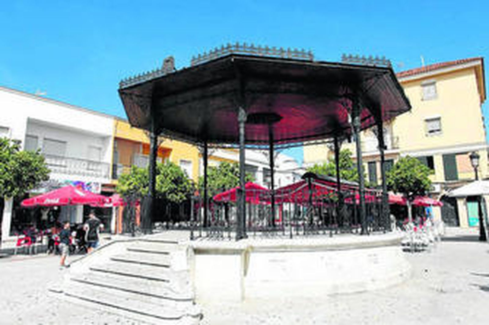 El templete del Paseo de la Constitución, ayer.