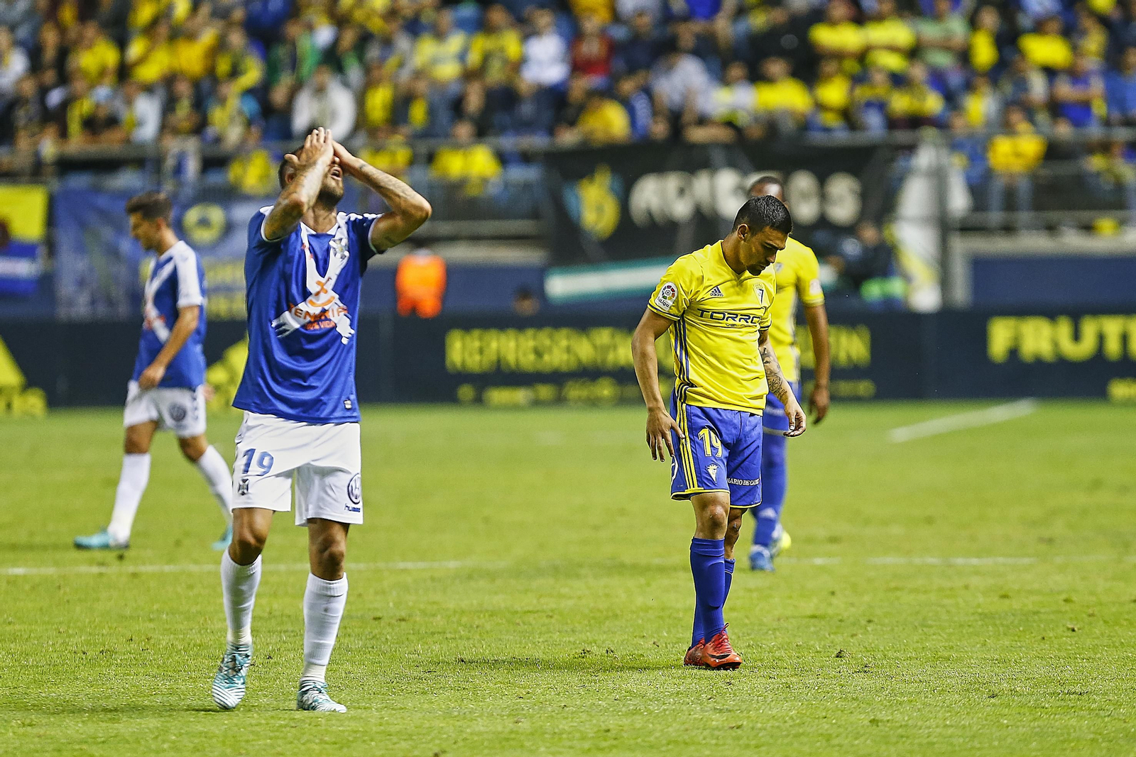 Imágenes del partido Cádiz C.F. - C.D. Tenerife