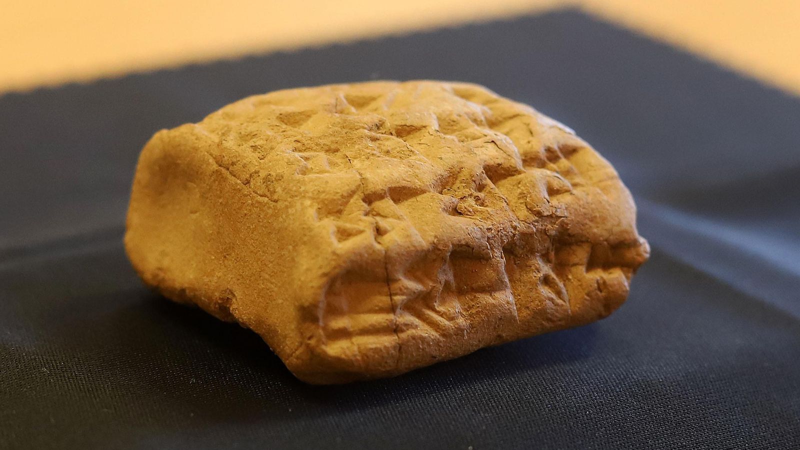 Tablilla de arcilla del milenio IV a.C.