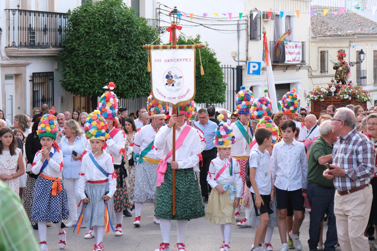 Las imágenes de San Isidro y los danzantes de Fuente-Tójar