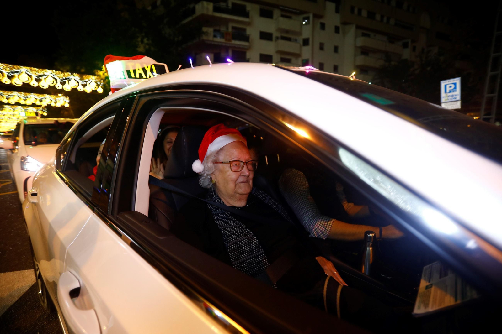 Las fotos del Paseo de la Ilusión de los mayores de Córdoba