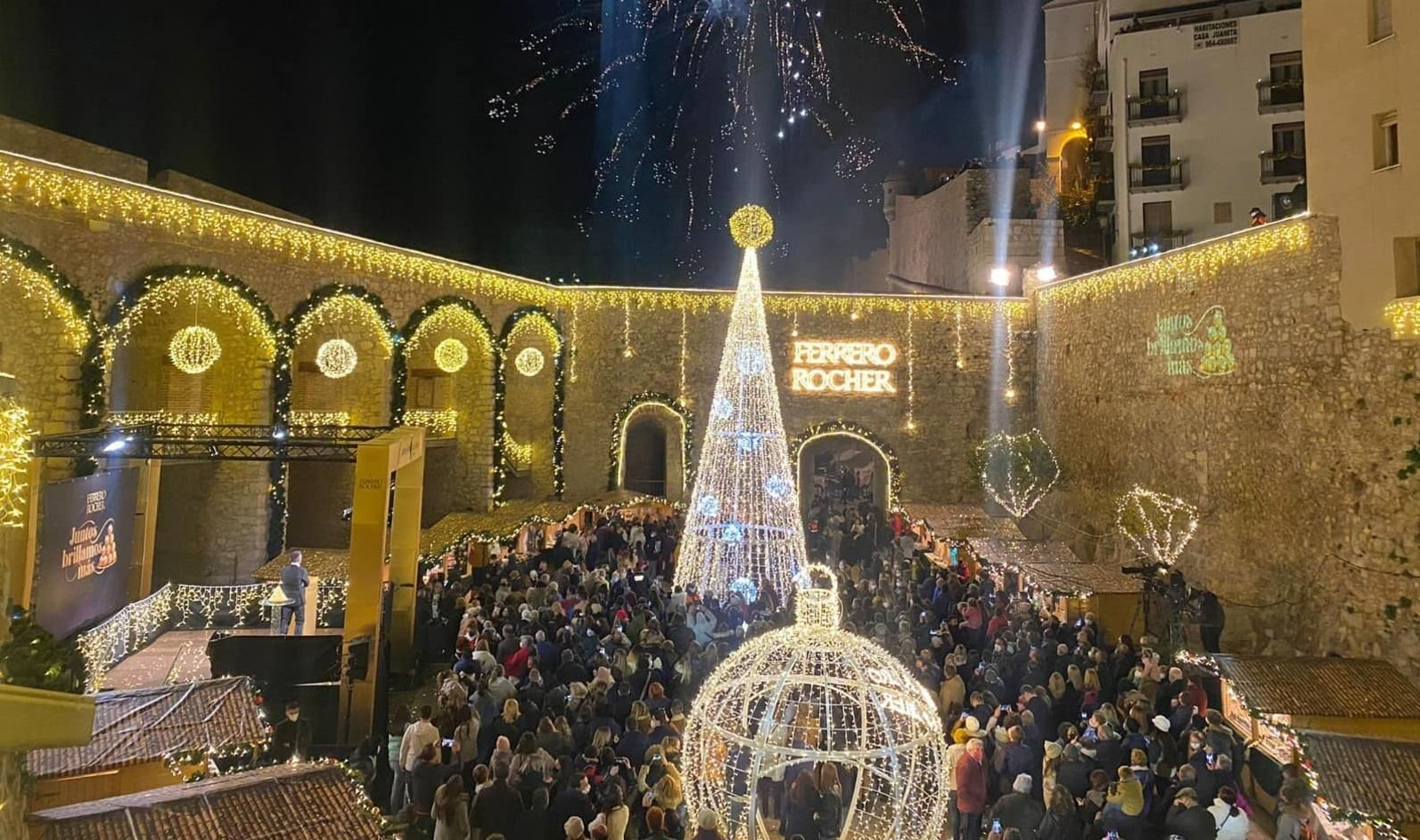 La iluminación de Ferrero Rocher en años anteriores.