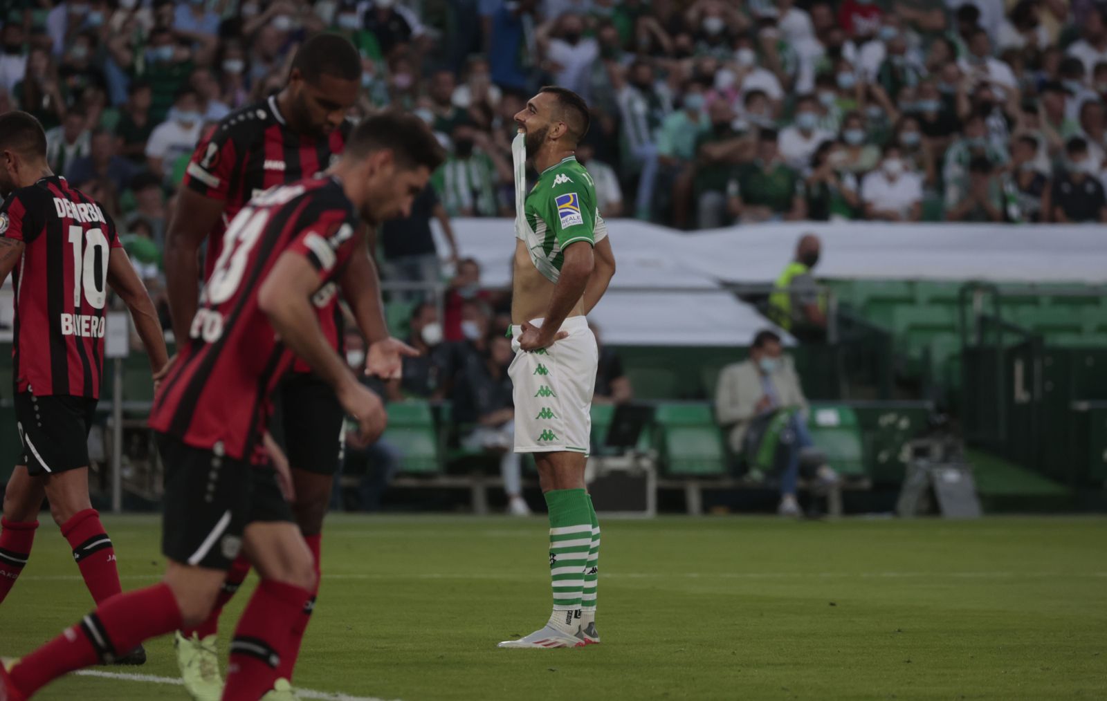 Las imágenes del Betis contra el Bayern Leverkusen