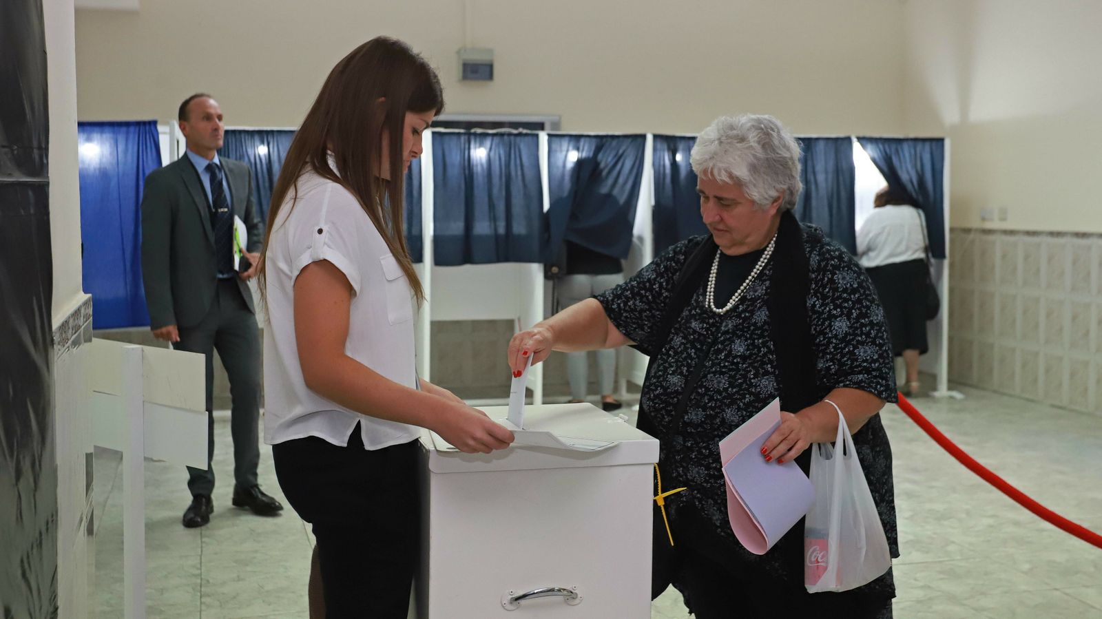 Las mejores fotos de la jornada electoral en Gibraltar