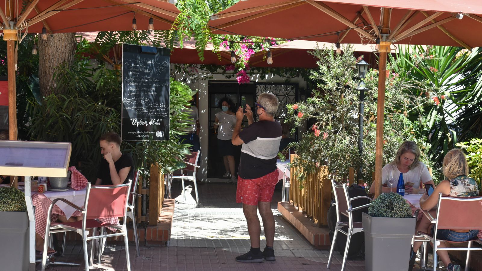 Las fotos del ambiente en Tarifa del primer dia sin Feria