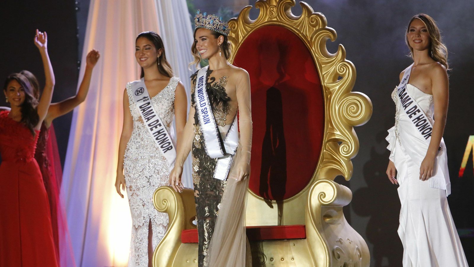 La cordobesa María del Mar, en su trono de representante española en Miss Mundo.