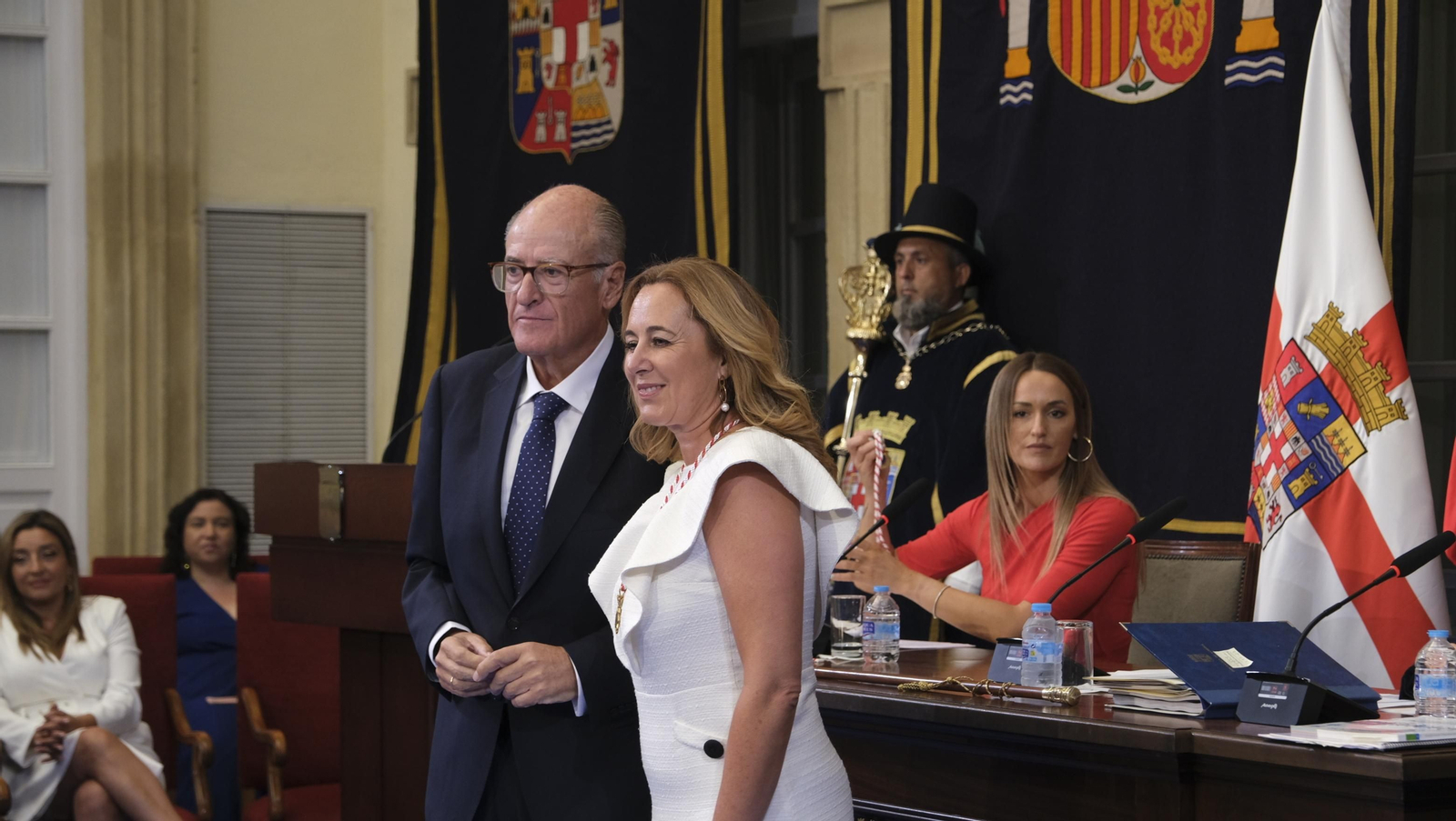 Imágenes del acto de constitución de la Diputación de Almería