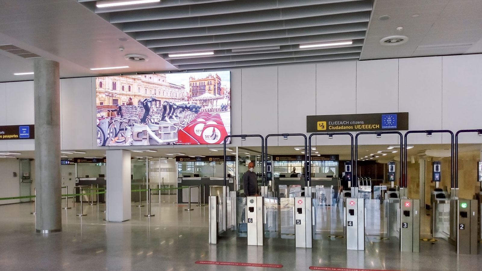 Control pasaportes y ABC System.