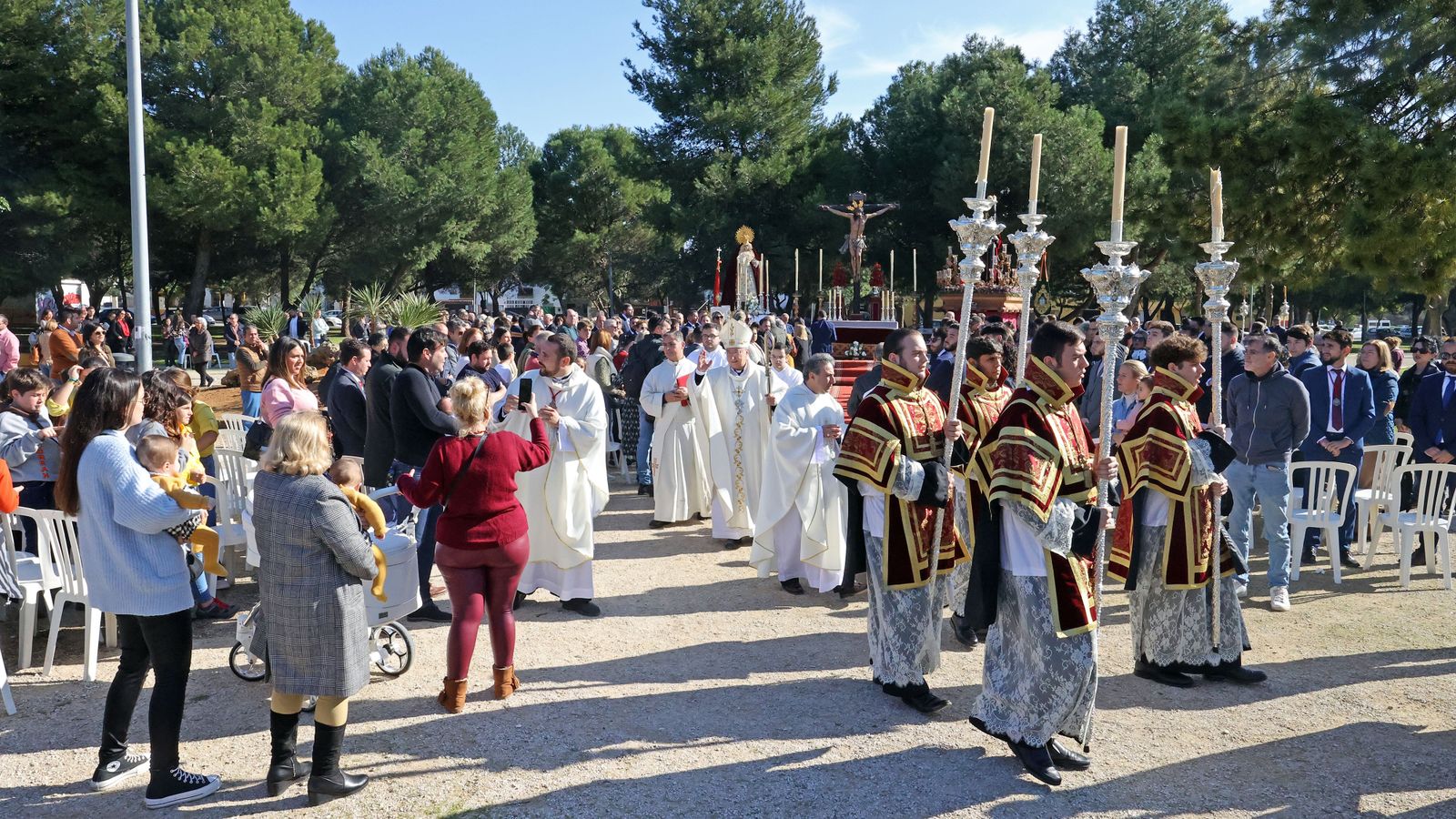 Misa por el X Aniversario de las Hermandades Cristo de la Sed y Salud de San Rafael