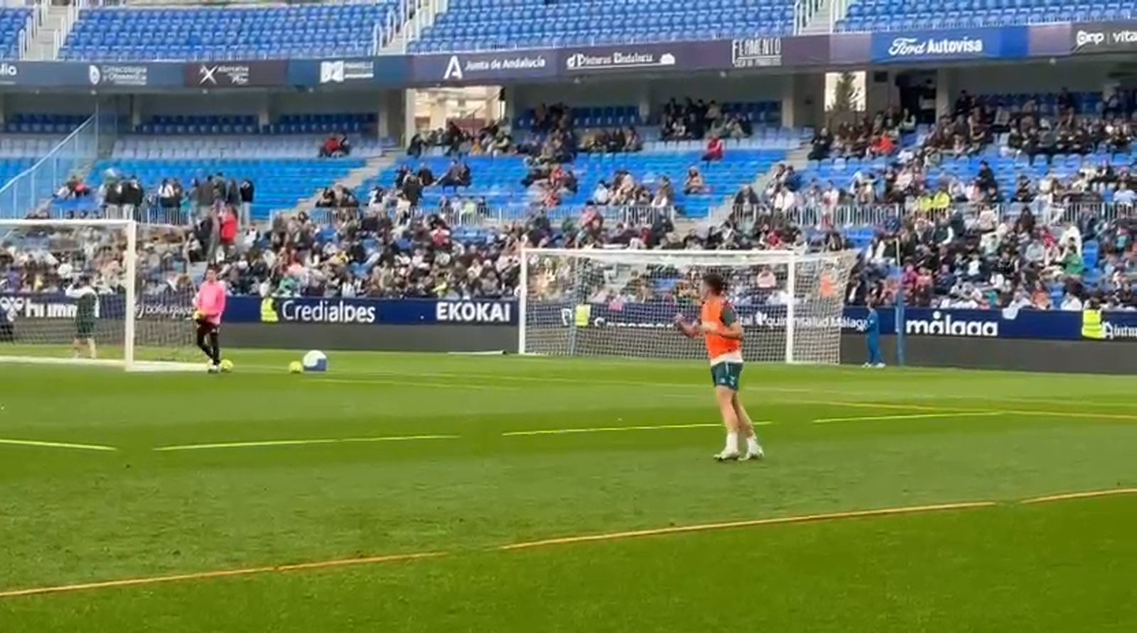 Casting para el Sporting-Málaga CF: Jokin Gabilondo y Montero prueban de lateral izquierdo