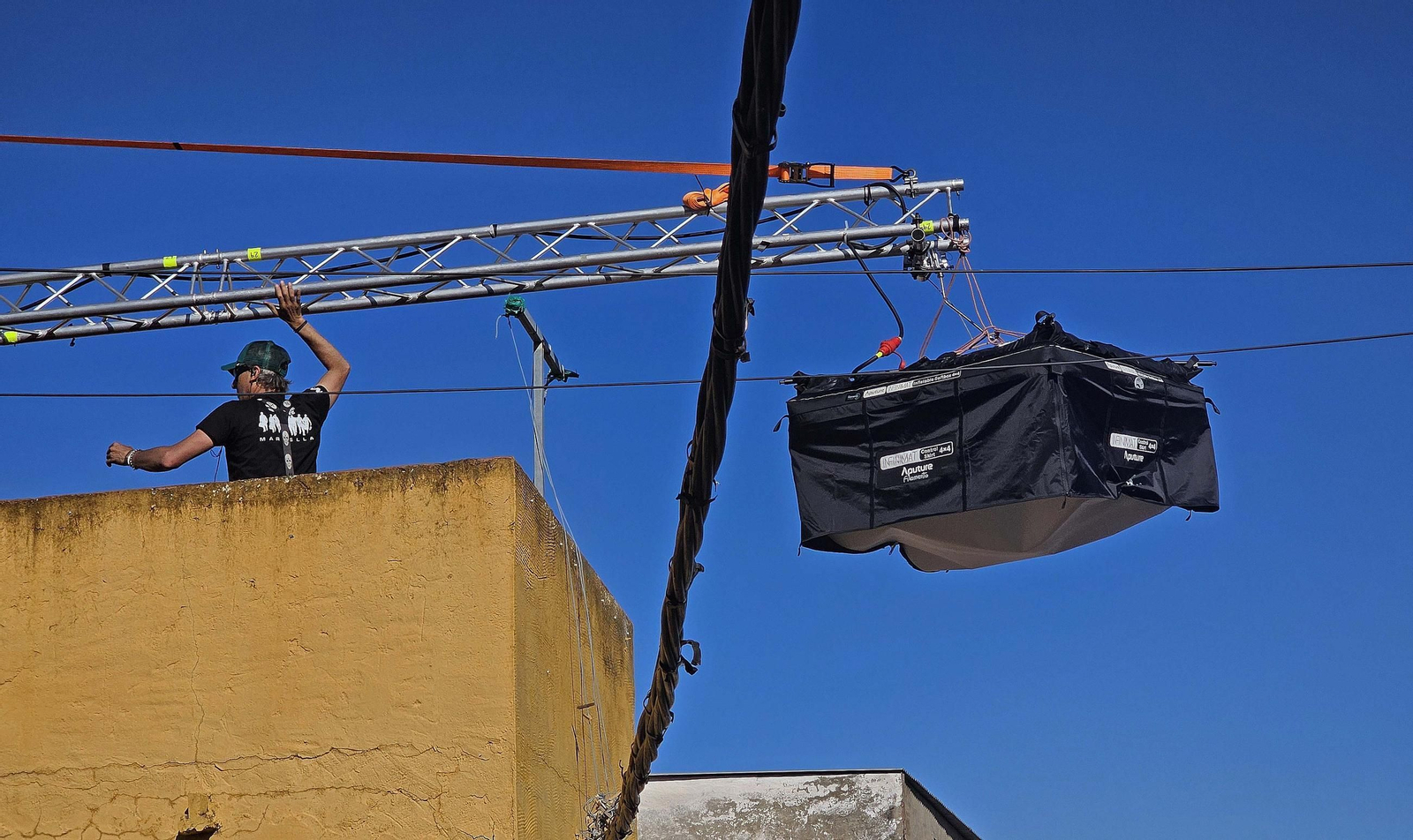 Fotos del rodaje de la serie 'Marbella' en la barriada de La Bajadilla de Algeciras
