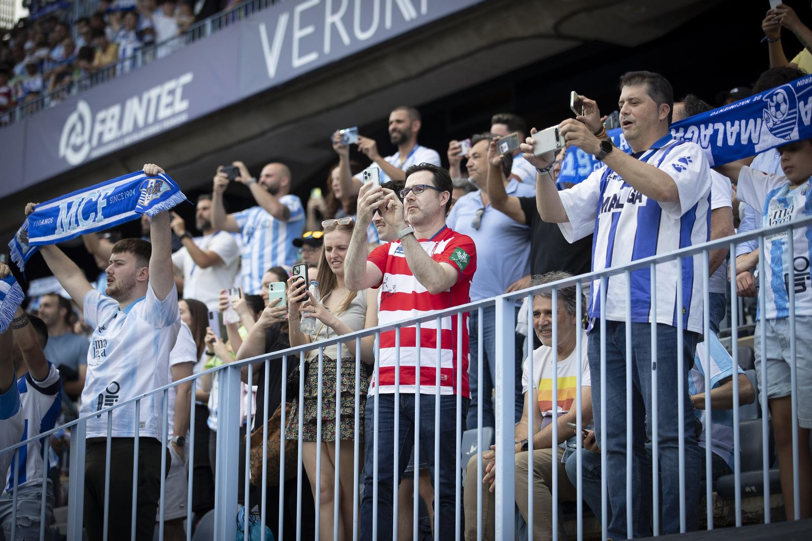 Las imágenes del partido entre el Málaga y el Granada CF