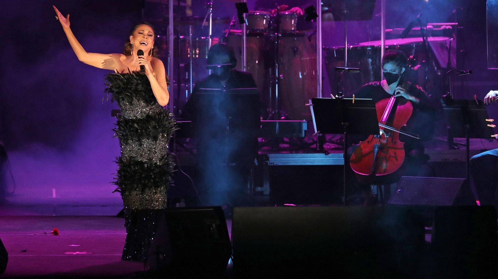 Isabel Pantoja emociona en el VII Tío Pepe Festival