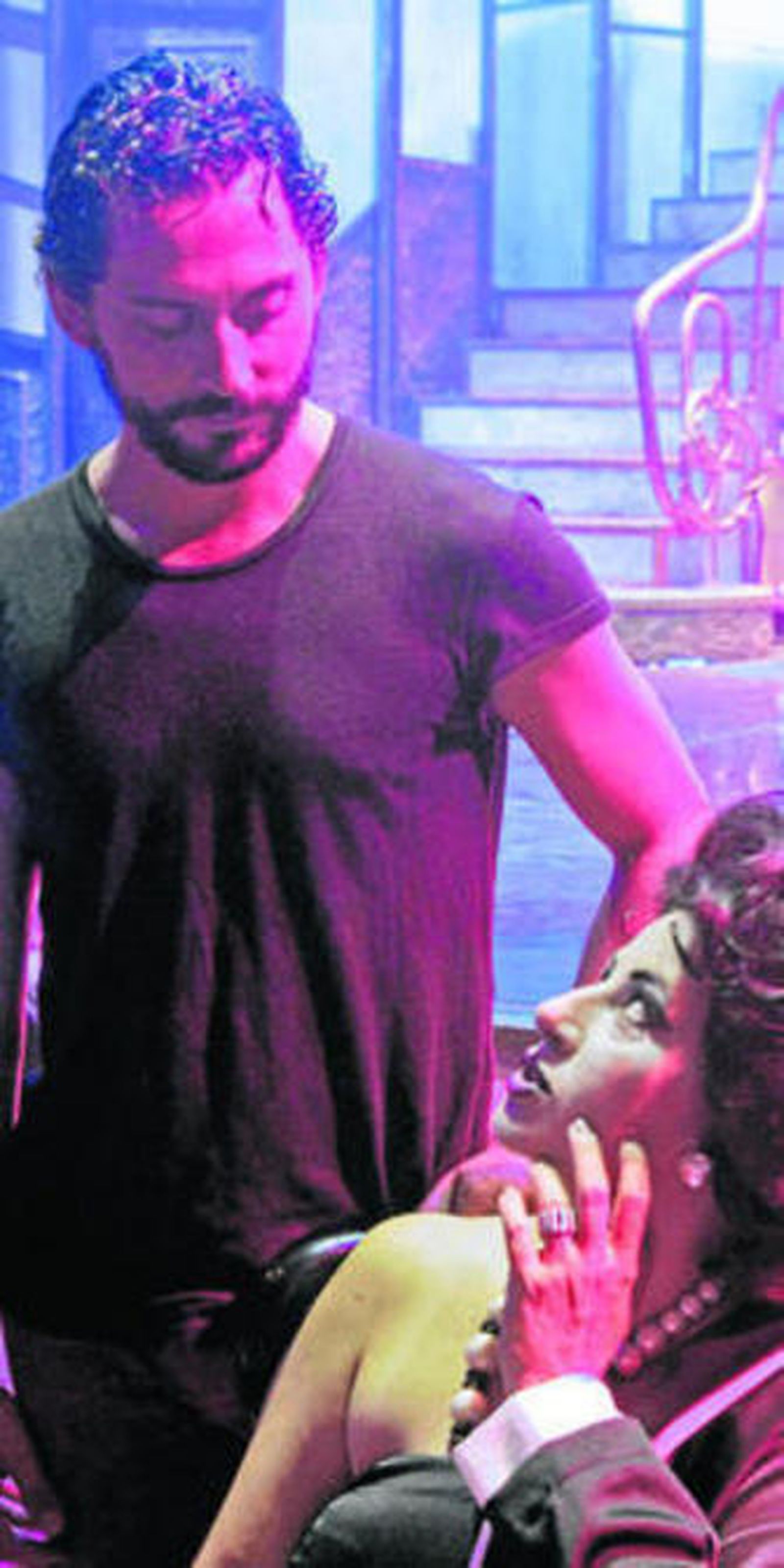 Paco León y La Terremoto de Alcorcón, en la carpa de 'The Hole'.