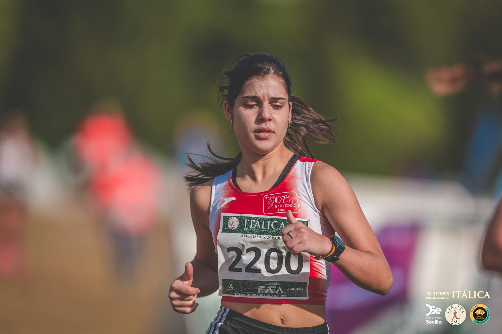 Búscate en las fotos del Cross de Itálica 2025 | 3