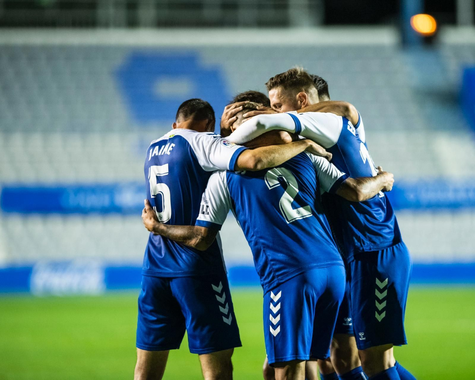 El Sabadell celebra el empate ante el Almería el pasado jueves.