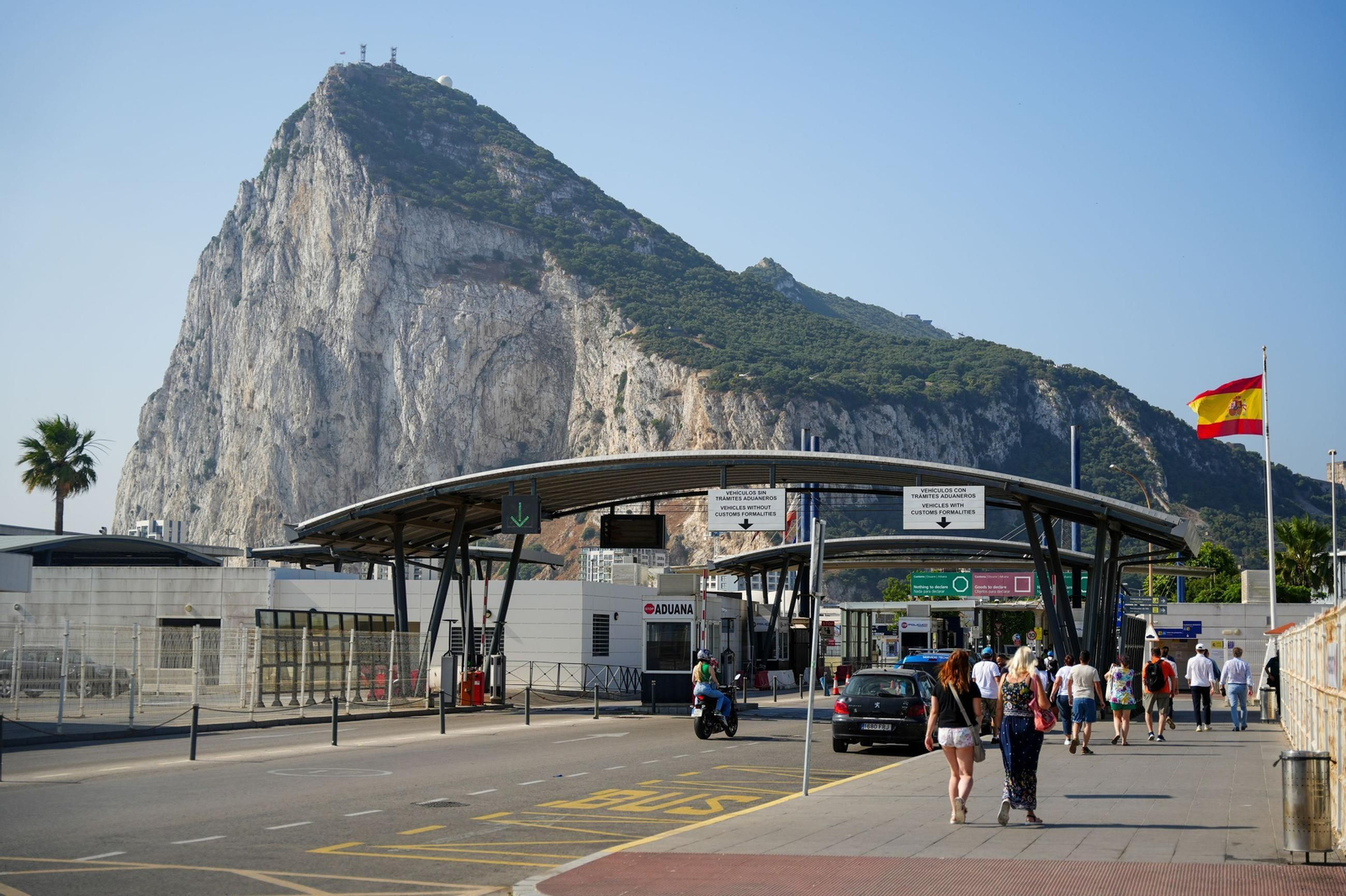 El paso entre La Línea y Gibraltar.