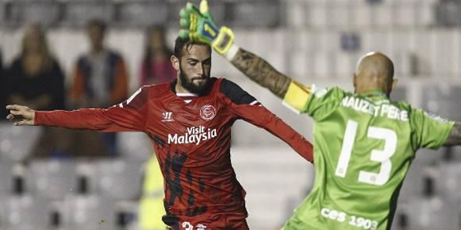 Aleix Vidal asegura que el Sevilla está "muy bien" y que darán "guerra"
