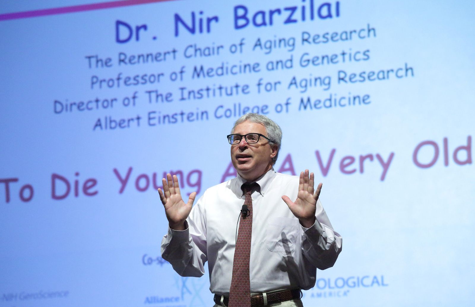 El doctor Nir Barzilai, director del Institute for Aging Research, abre hoy este congreso.