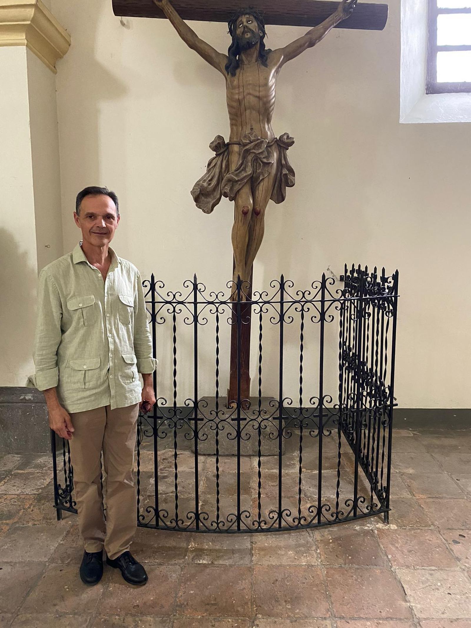 Gutiérrez Juan junto al Cachorro payanés