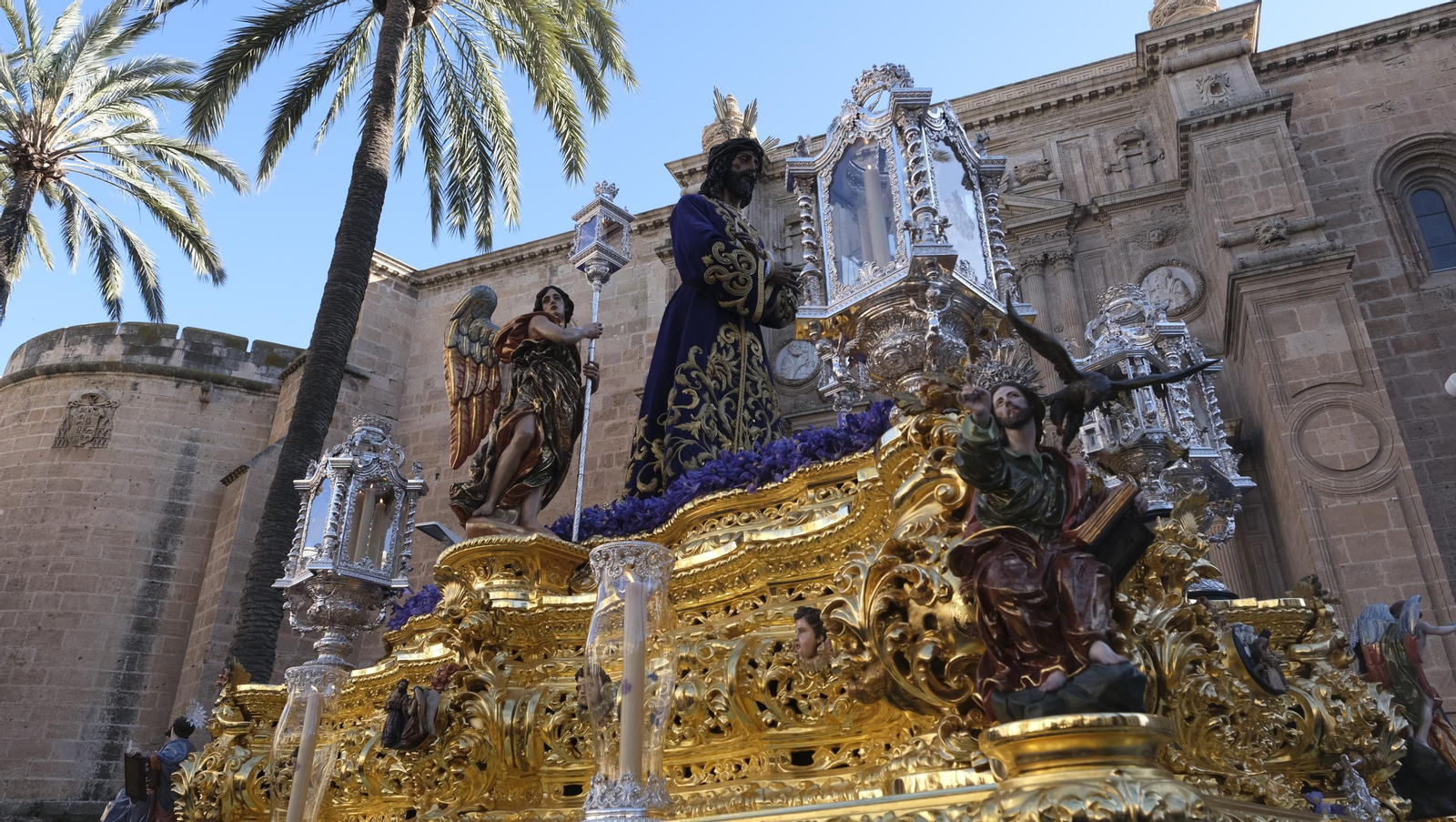 La procesión de Prendimiento en Almería, en imágenes