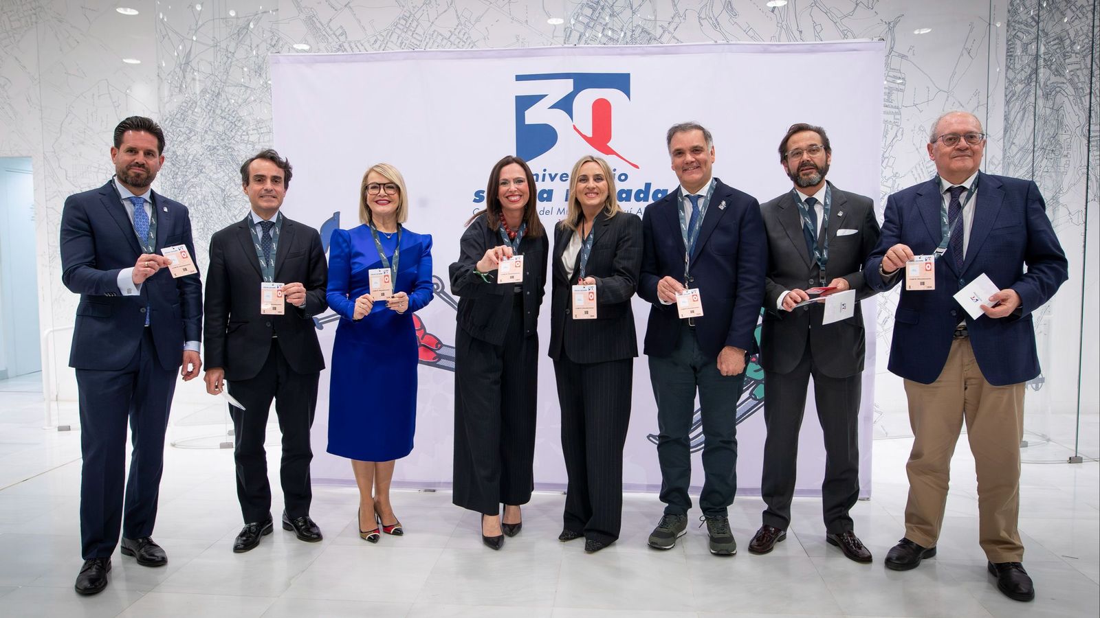 La consejera de Fomento, Vivienda y Articulación del Territorio, y presidenta de Cetursa Sierra Nevada, Rocío Díaz, inaugura la exposición