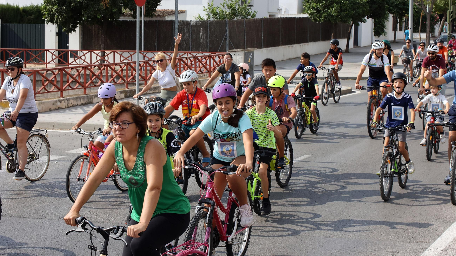 Búscate en el Día de la Bici Amistad por Jerez