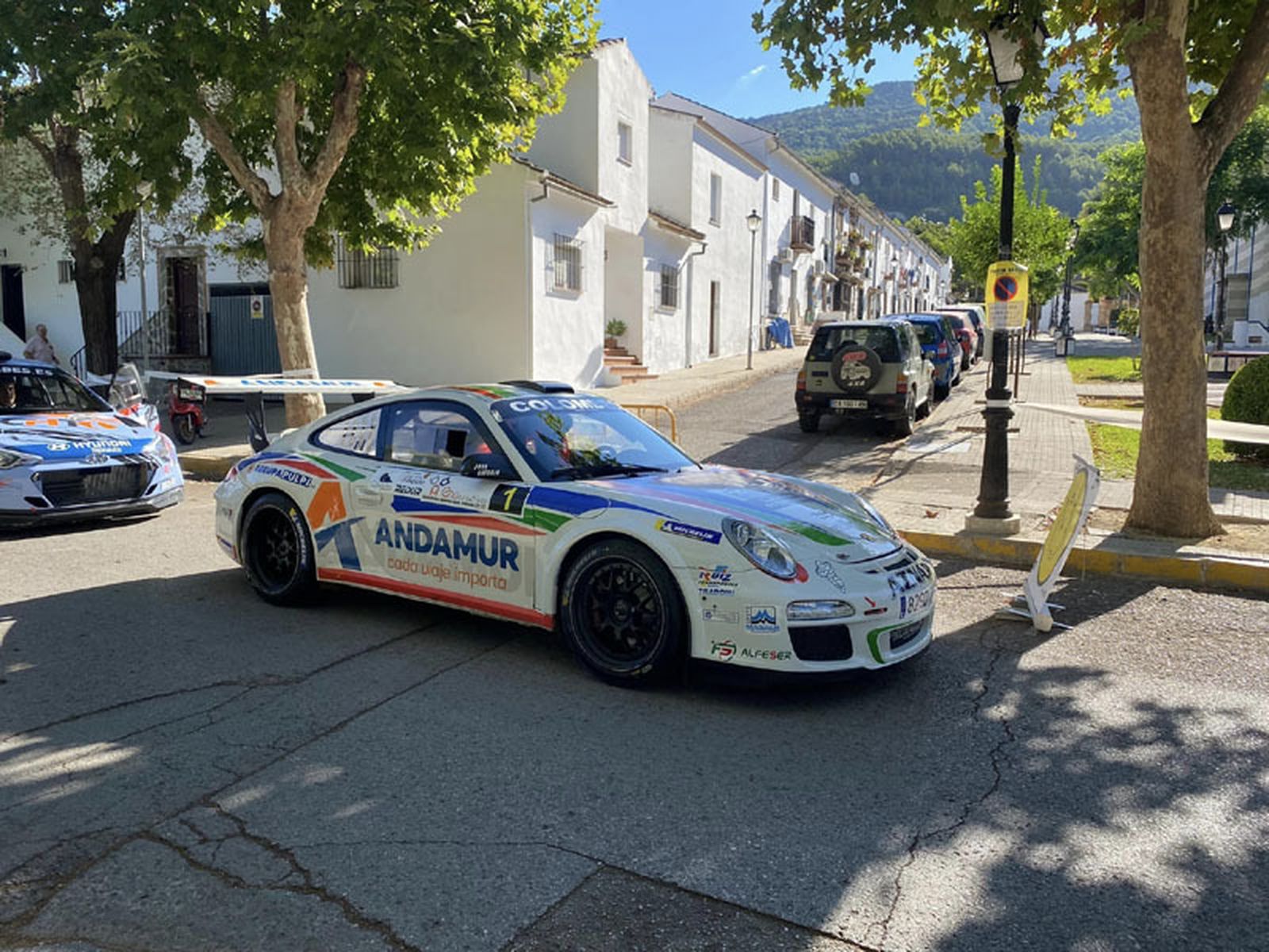 Aznar acudió con su Porsche al rallye gaditano