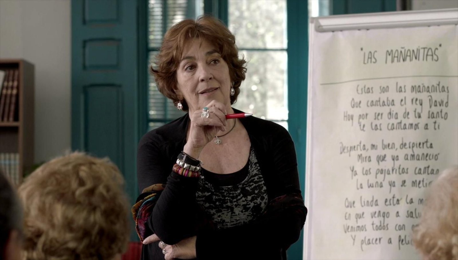 Carmen Maura encabeza el reparto. Carmen Maura encabeza el reparto.