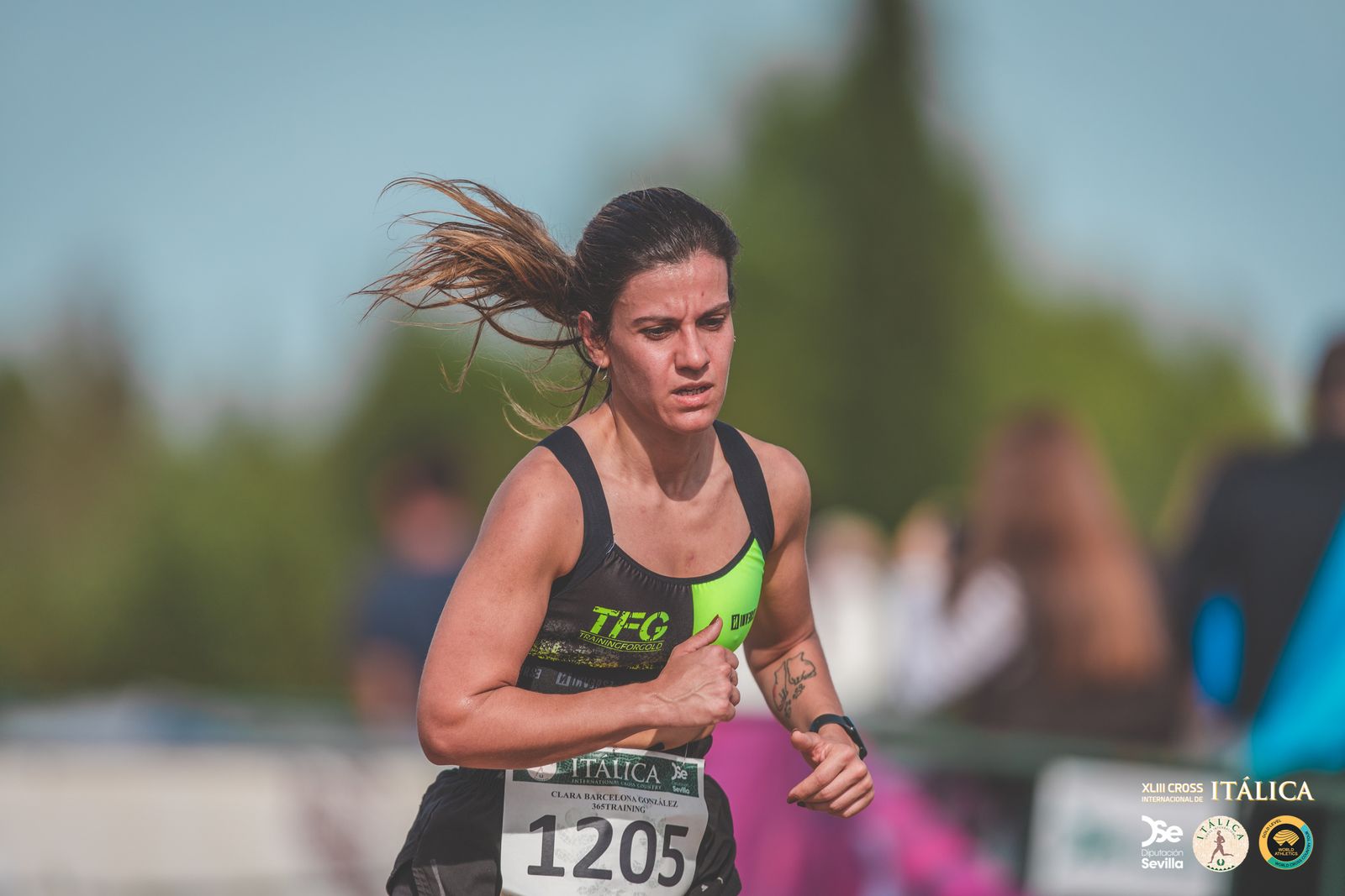 Búscate en las fotos del Cross de Itálica 2025 | 1