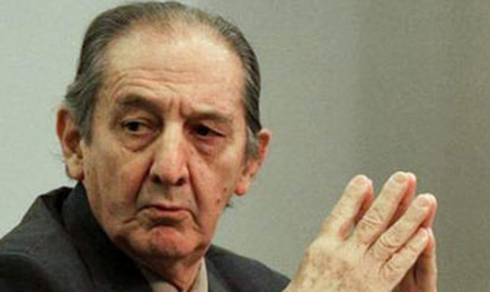 Eduardo Lizalde gana el X Premio de Poesía Federico García Lorca