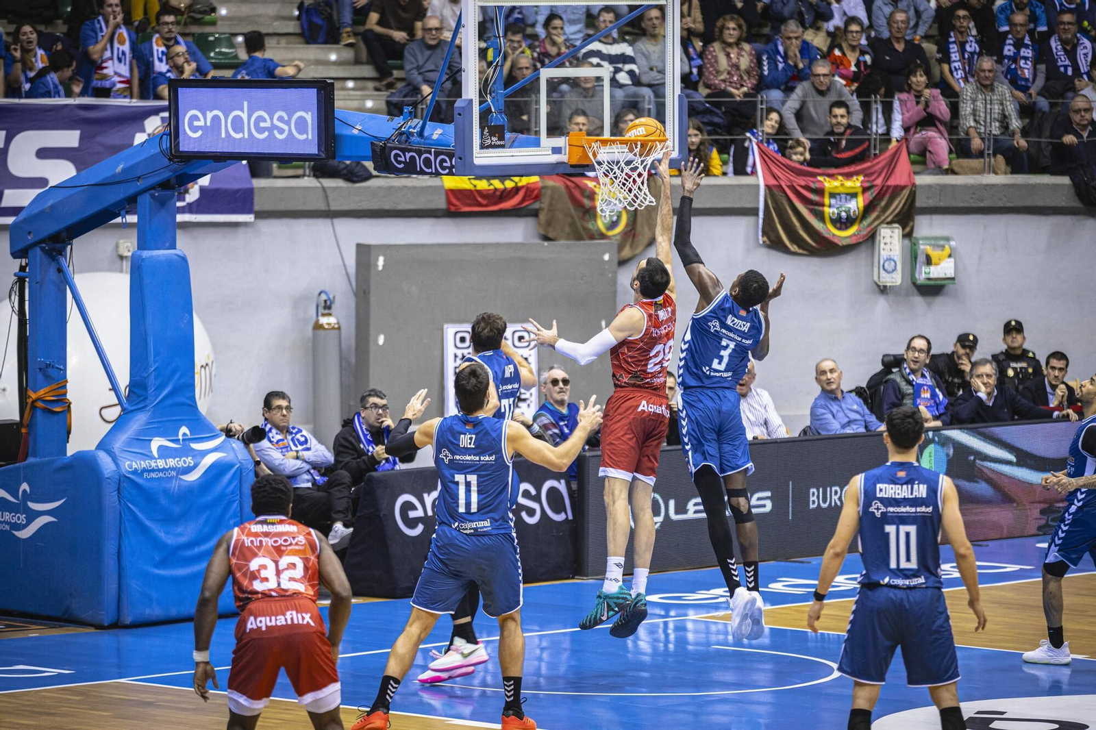 Francis Alonso se sale con 22 puntos ante un buen Melwin Pantzar; Nzosa cuenta para Fisac