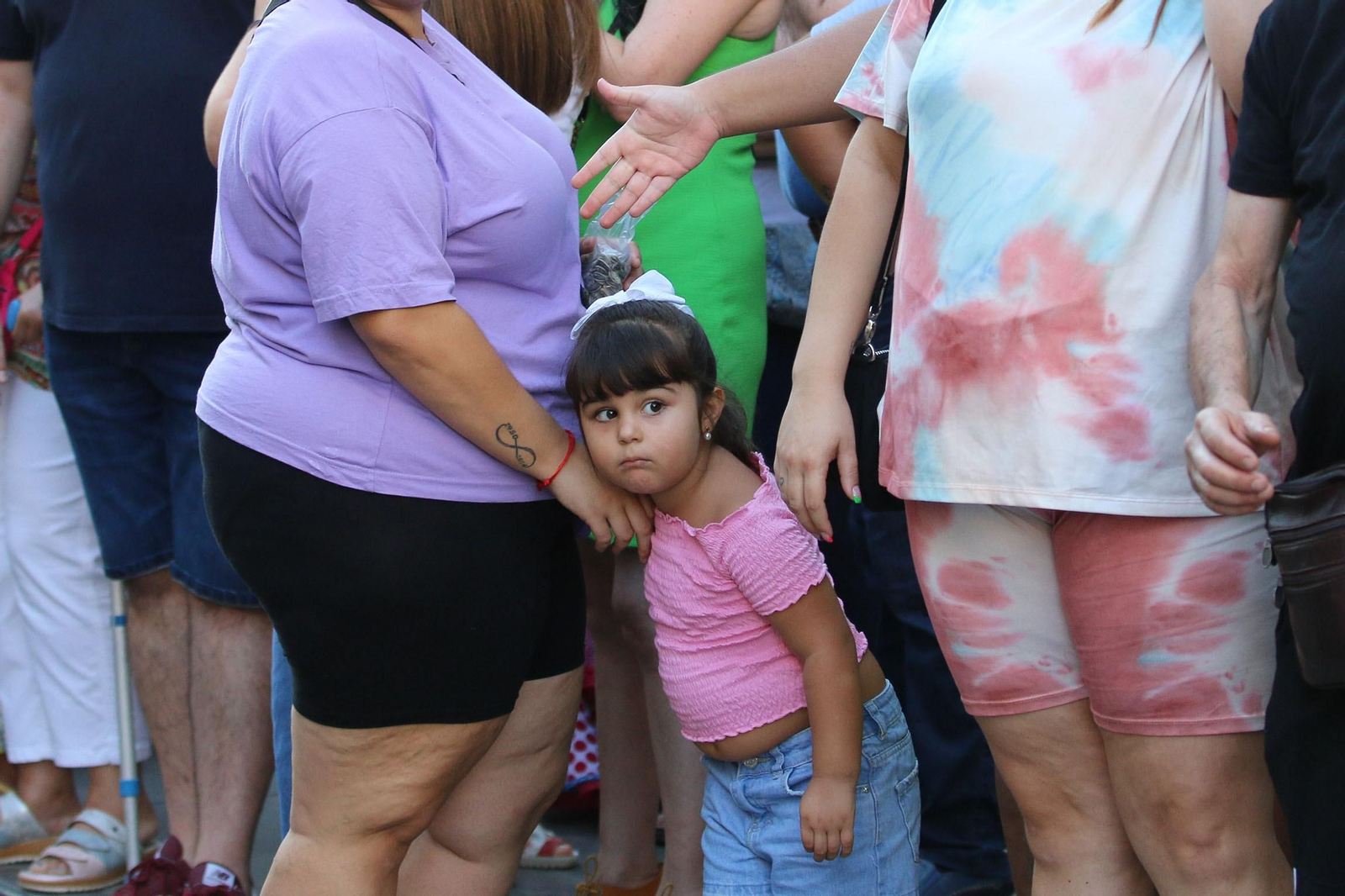 La Batalla de las Flores ha regresado inundando Almería de claveles