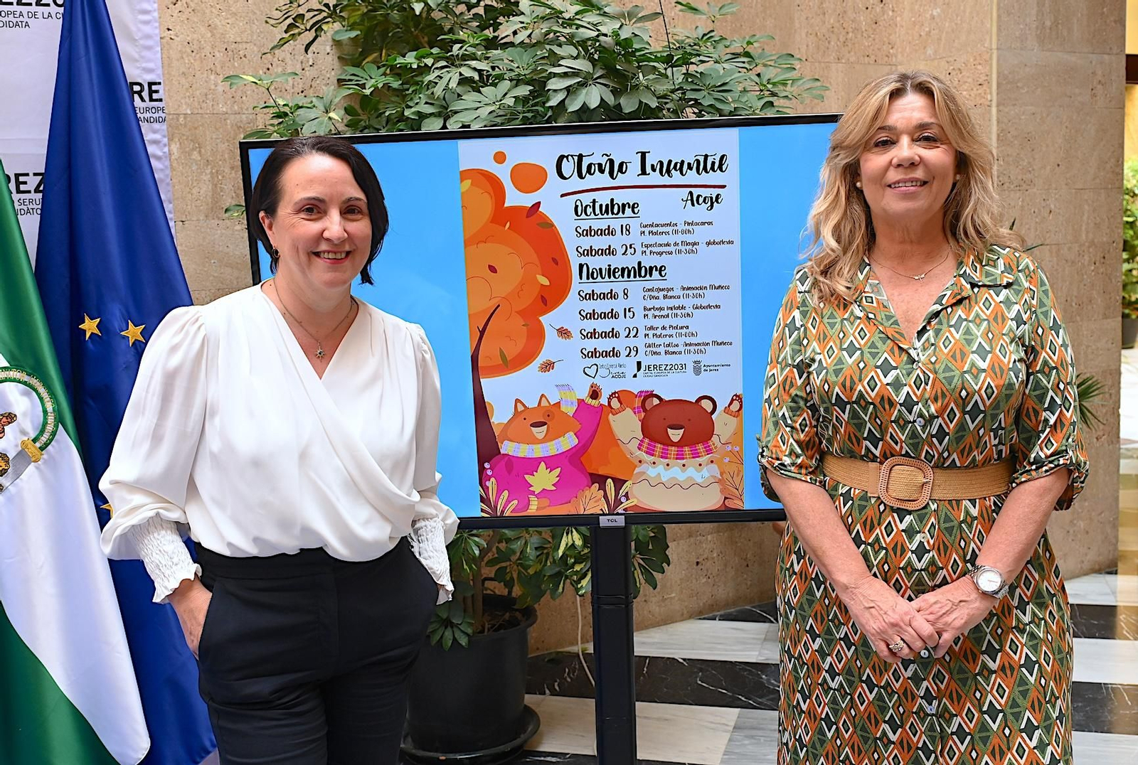 Nela García, junto a la presidenta de Acoje, Ana María Pérez.