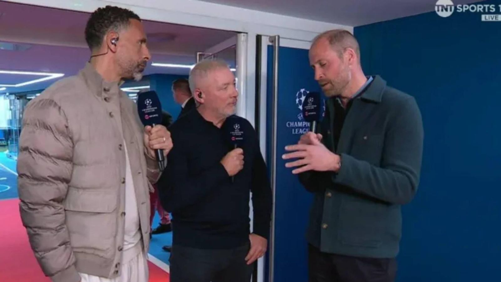 El príncipe Guillermo analiza los aspectos más destacados del partido en la televisión inglesa.