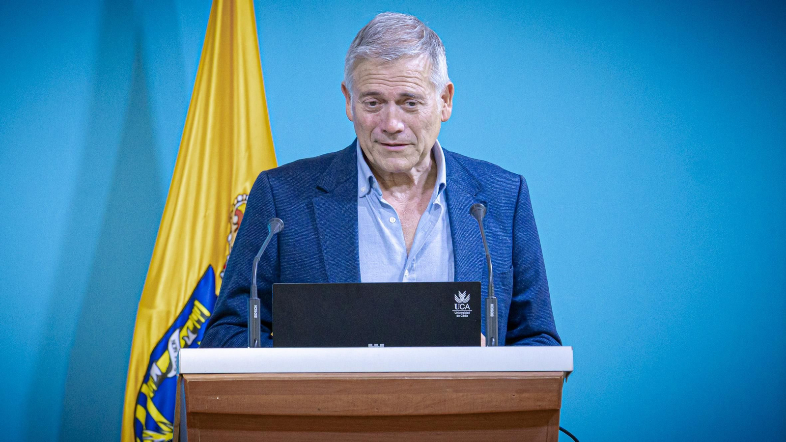 Las imágenes del acto de homenaje al personal sanitario jubilado de los hospitales Puerta del Mar y San Carlos de Cádiz