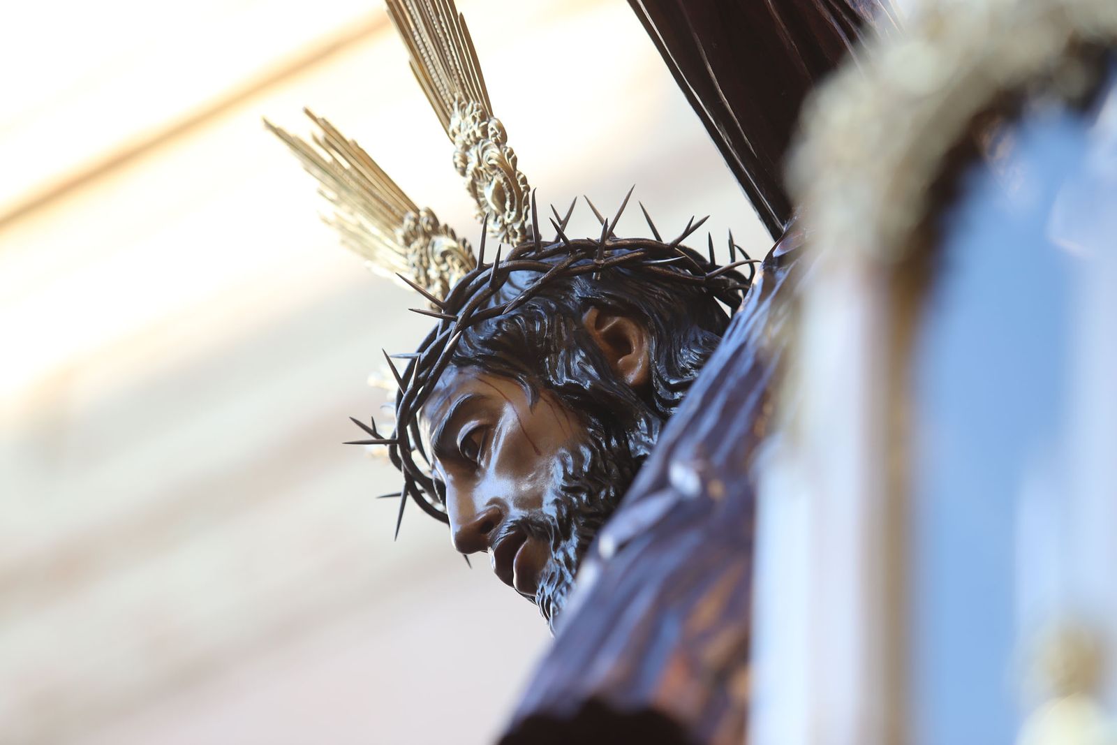 Imágenes del traslado del Cristo de Las Penas en sus Tres Caídas a la Milagrosa