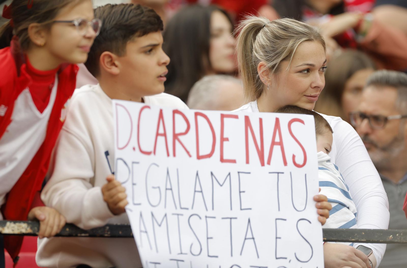 Búscate en las fotos del Sevilla fc - Rayo