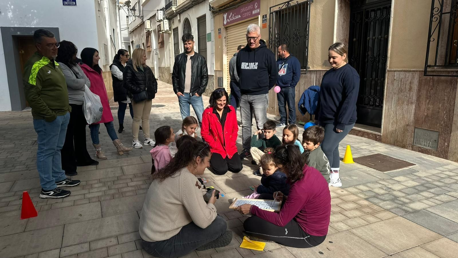 Huércal de Almería da una segunda vida a la ropa y tecnología: así se ha vivido Huercallapop
