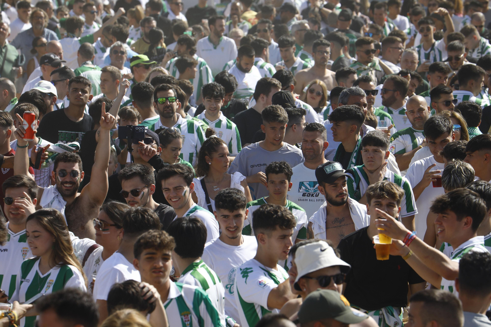 Las mejores fotos de la 'Fan Zone' del Córdoba CF antes del partido ante la Ponferradina