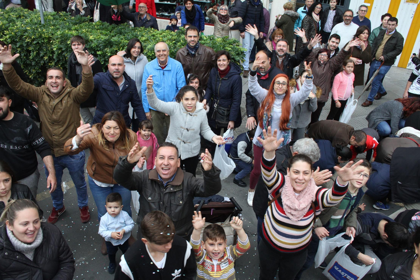 Cabalgata de los Reyes Magos 2018: Melchor, Gaspar y Baltazar adelantan su salida para llenar de ilusión las calles de Huelva
