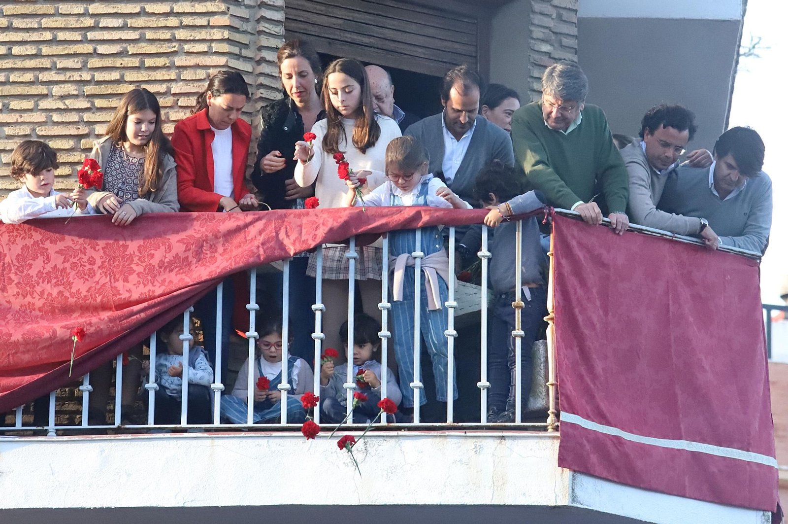 Imágenes de la procesión de Pasión en Huelva