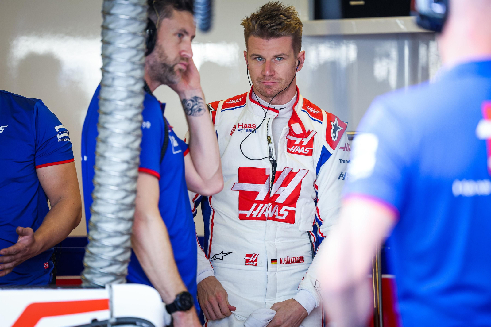 Las escuderías de  Fórmula uno se prueban tras el fin de temporada